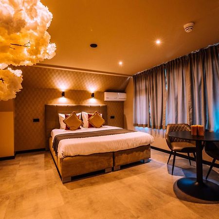 Hotel Buren Buren  외부 사진