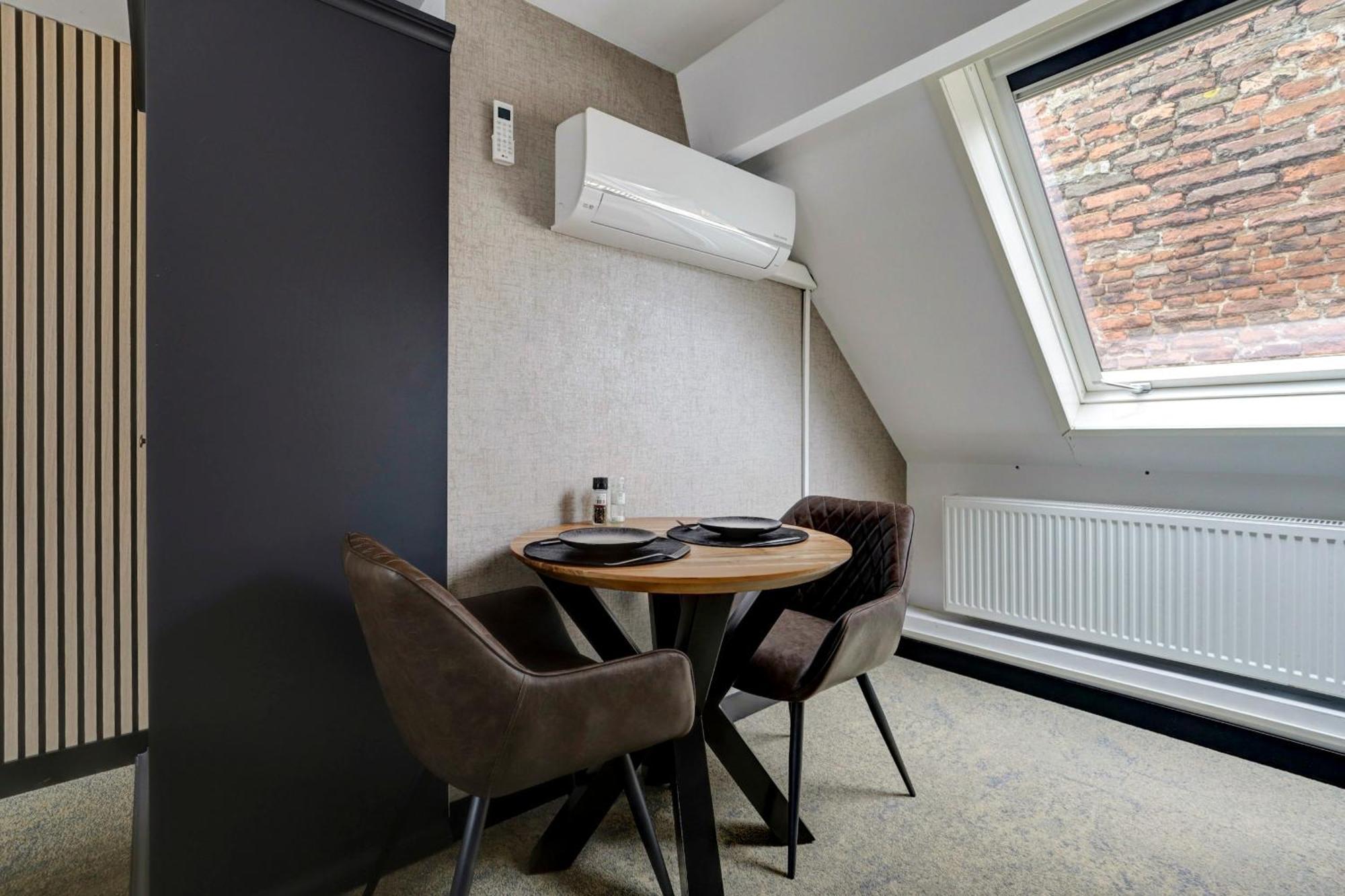 Hotel Buren Buren  외부 사진