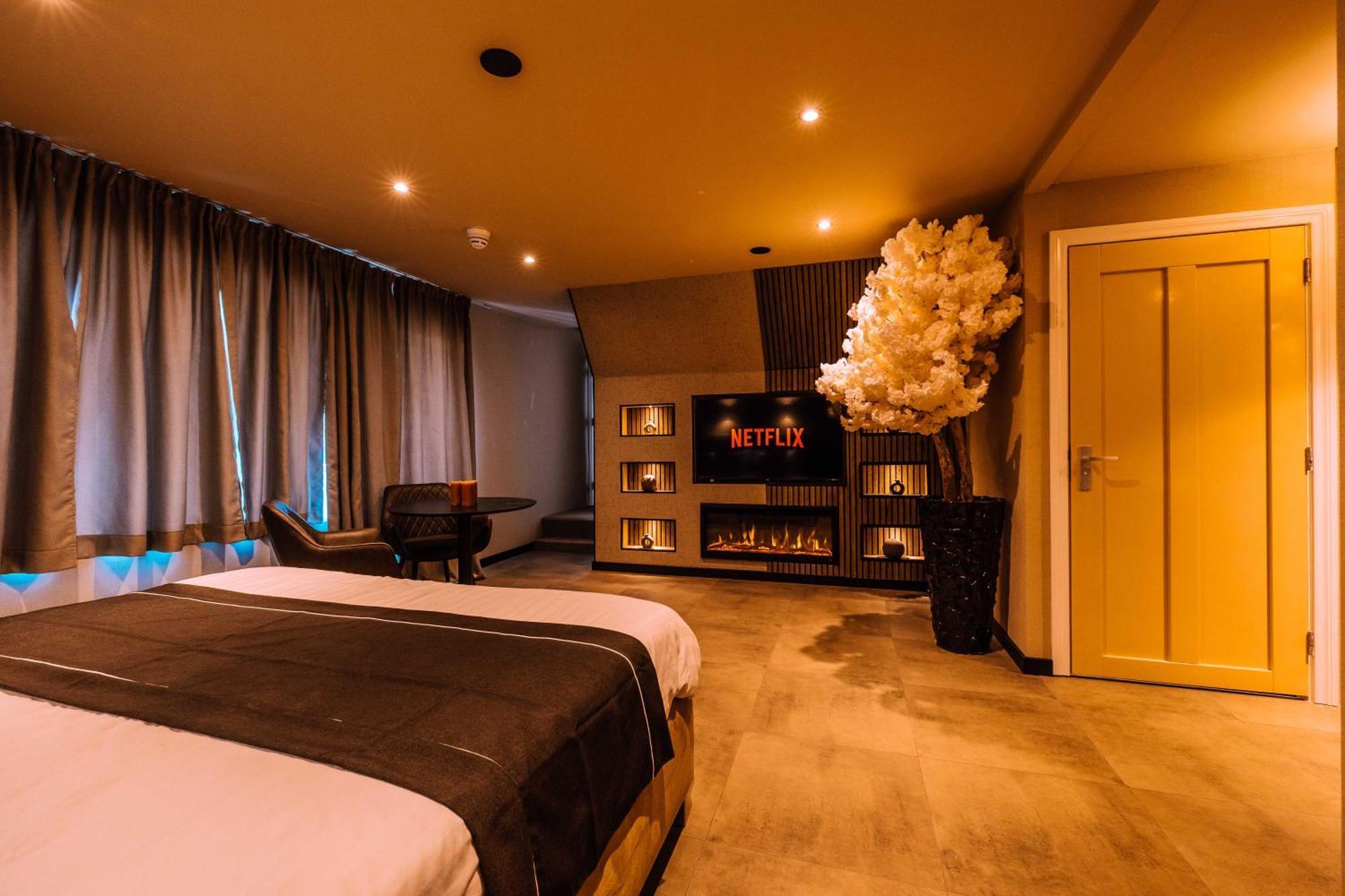 Hotel Buren Buren  외부 사진