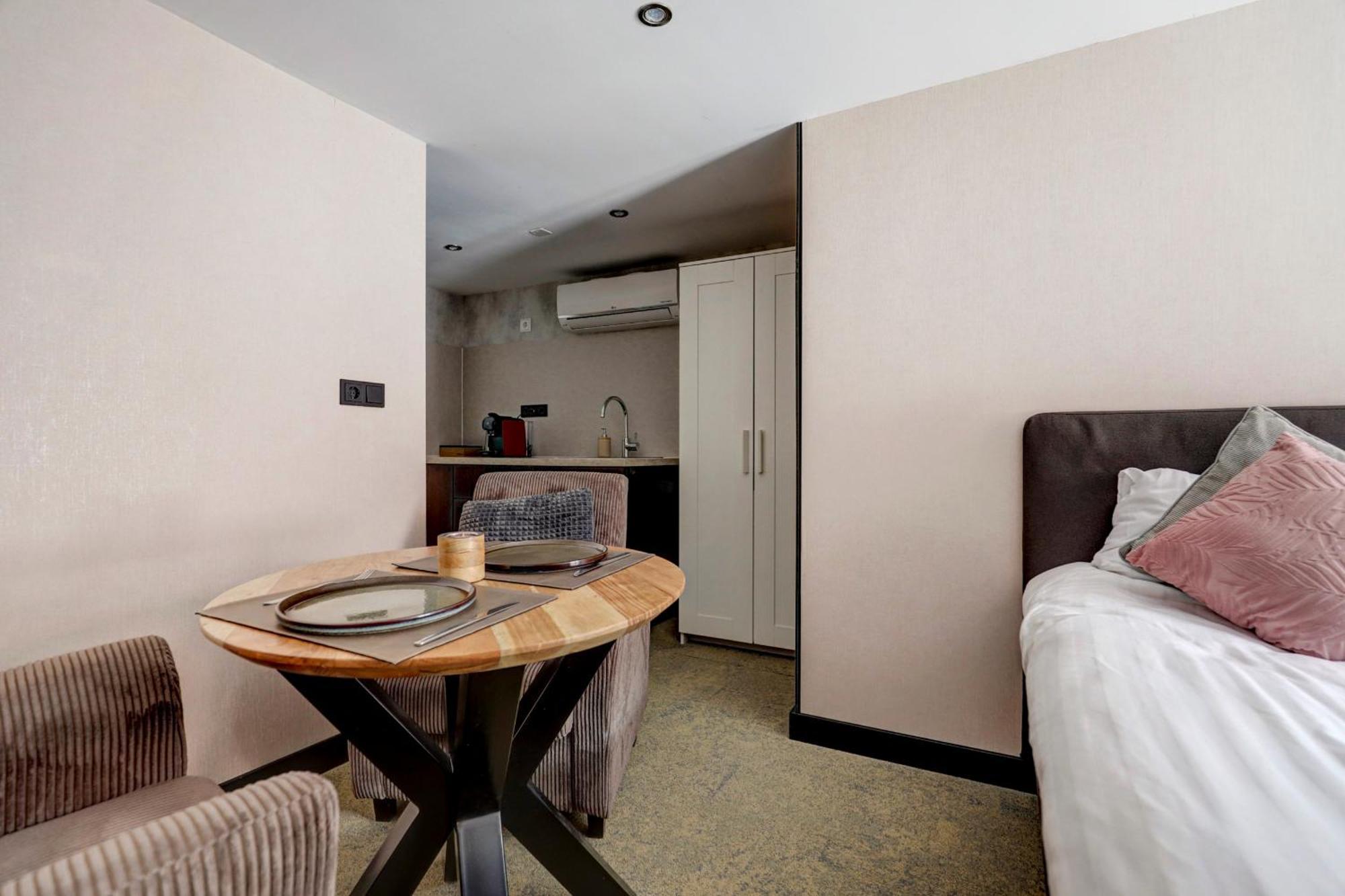 Hotel Buren Buren  외부 사진